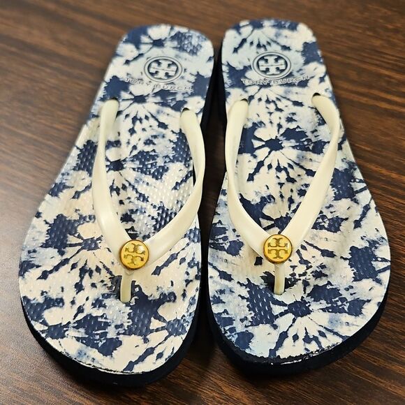 Tory Burch Tie-Dye Flip Flops – Women’s Size 10 - Picture 2 of 8